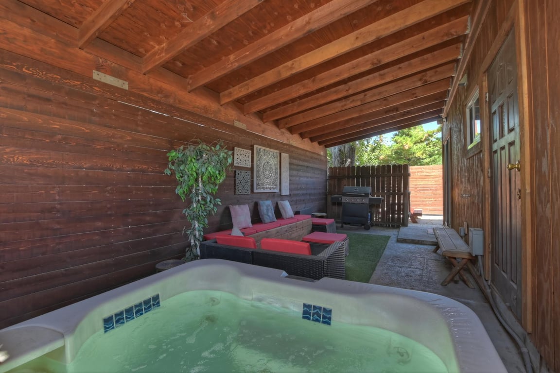 Cabin Image 42