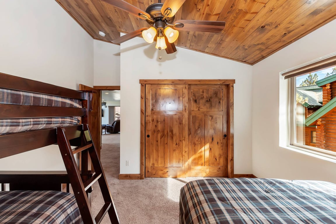 Cabin Image 26