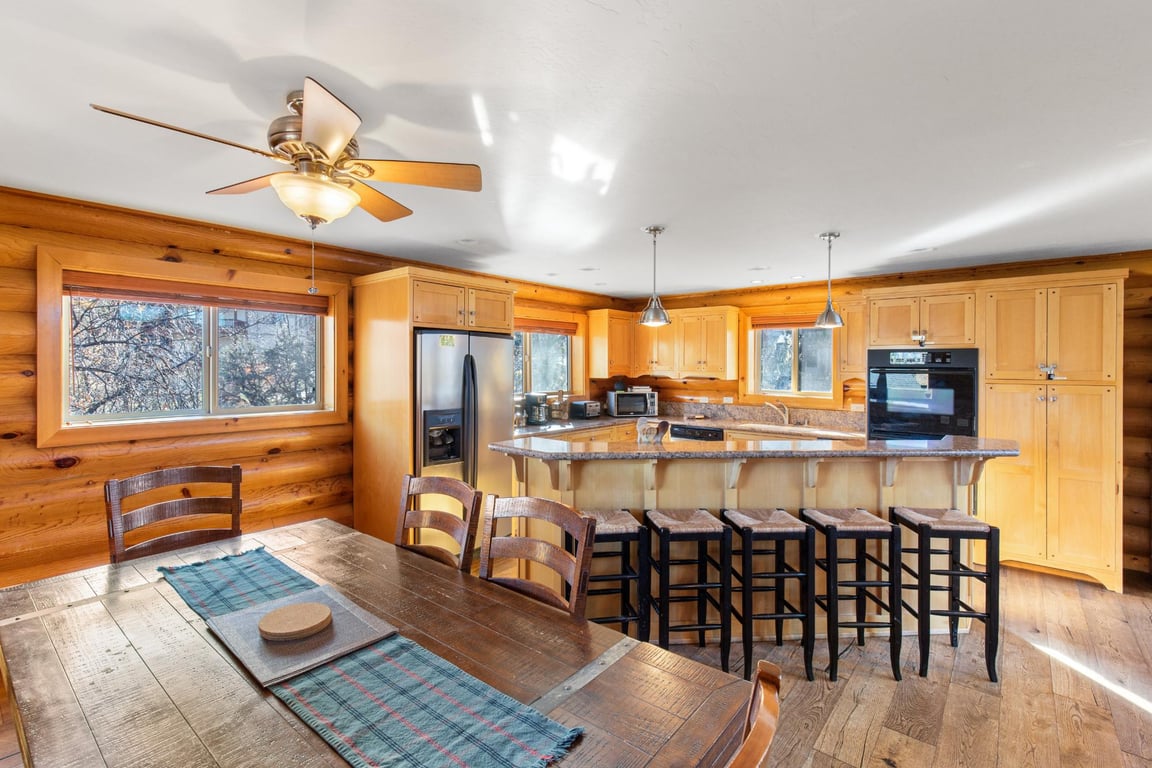 Cabin Image 9