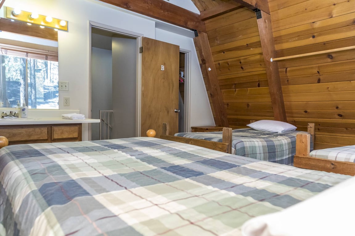 Cabin Image 18
