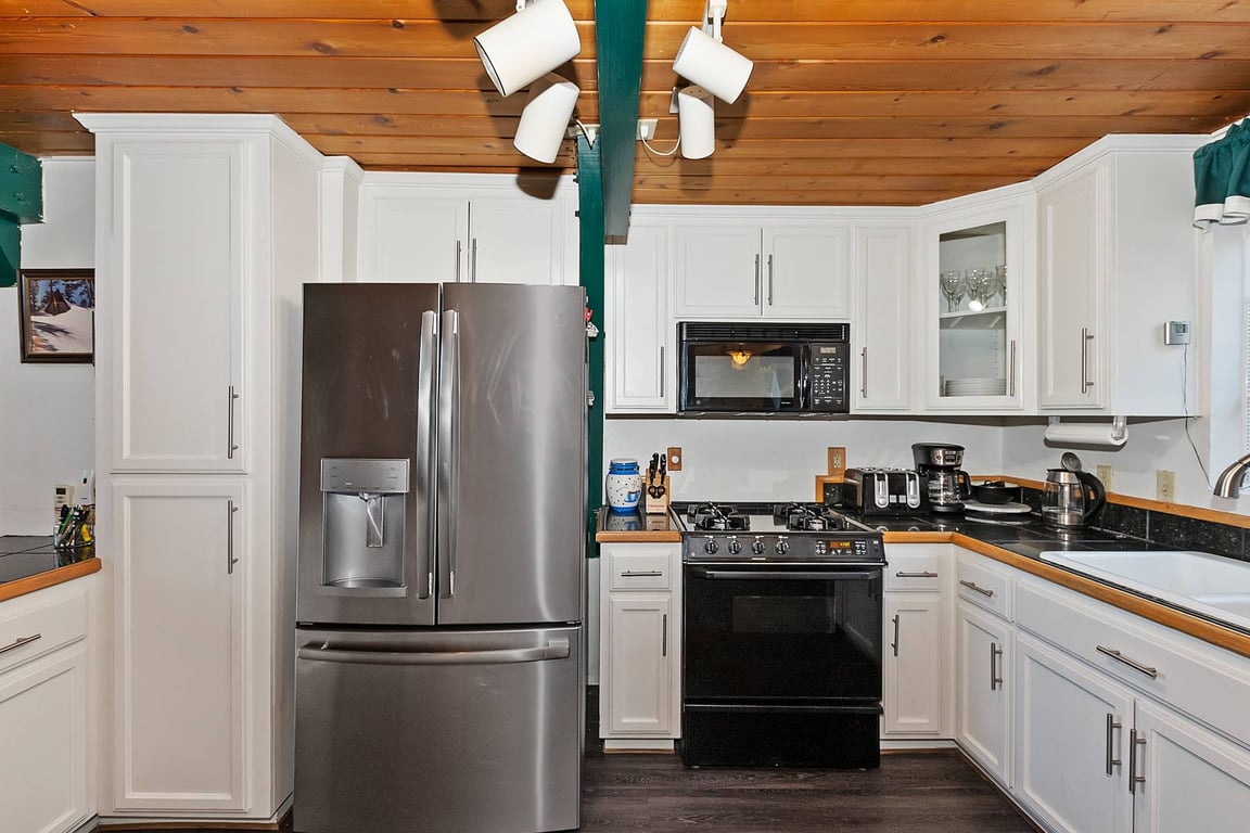 Cabin Image 13