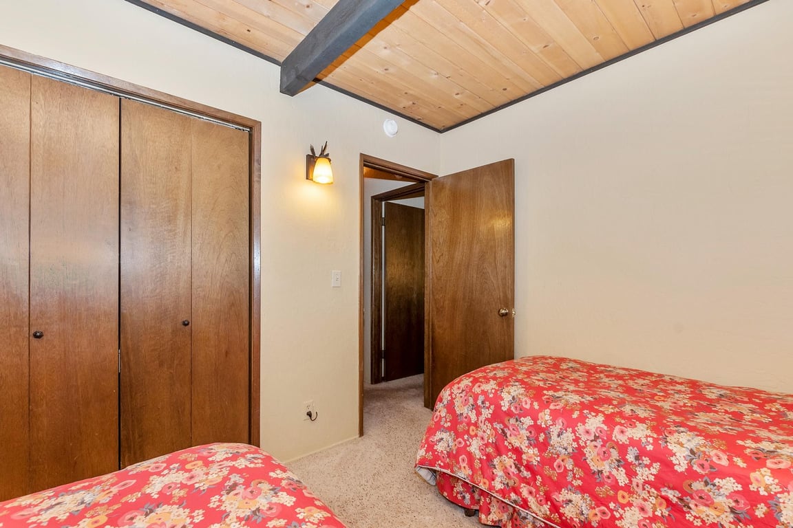 Cabin Image 19