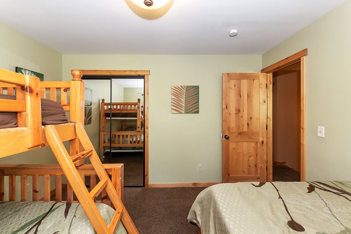 Cabin Image 24