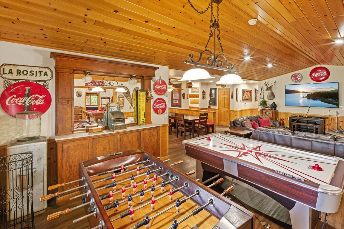 Cabin Image 14
