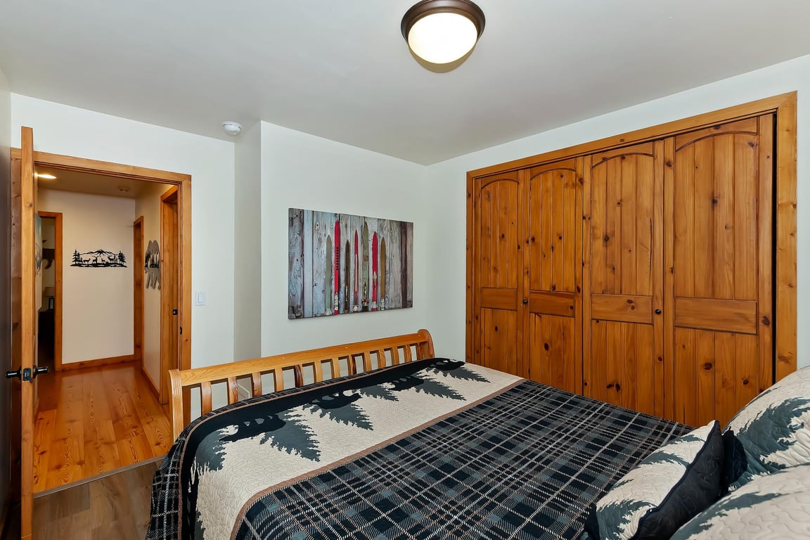 Cabin Image 24