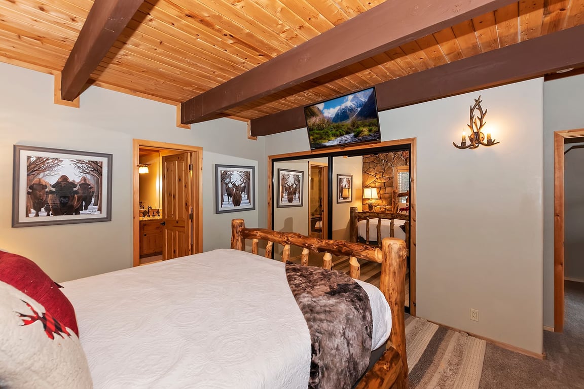 Cabin Image 14