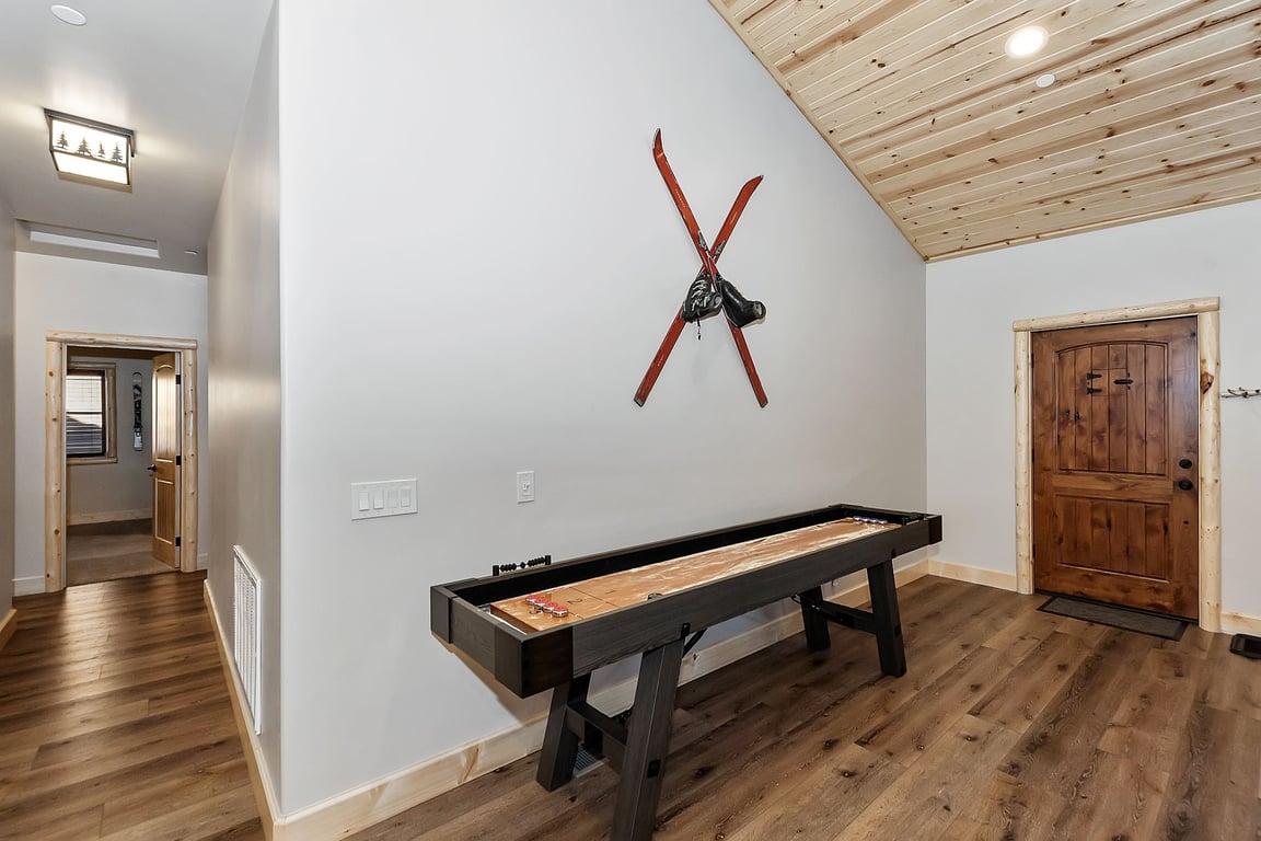 Cabin Image 14
