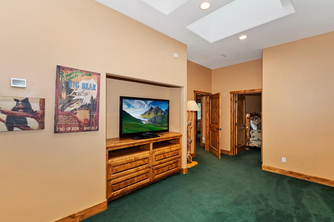 Cabin Image 38