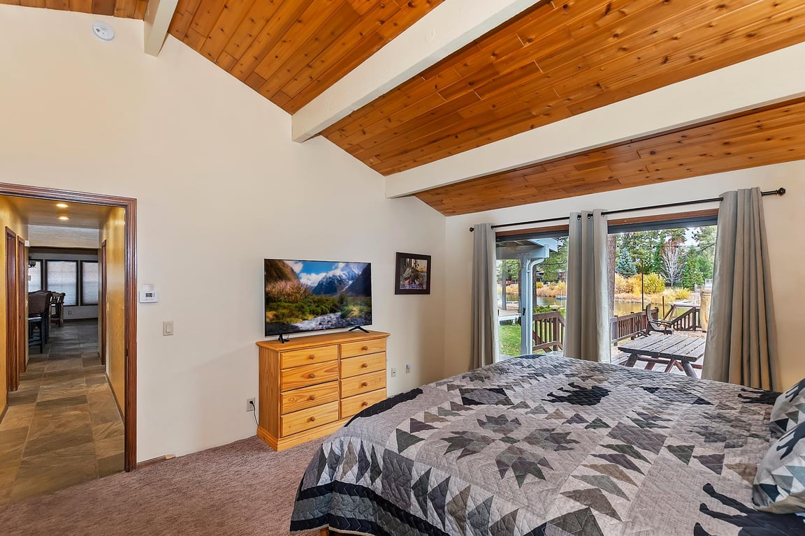 Cabin Image 38
