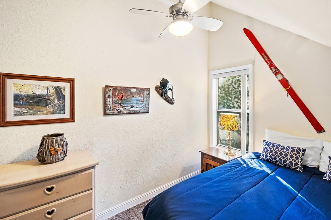 Cabin Image 76