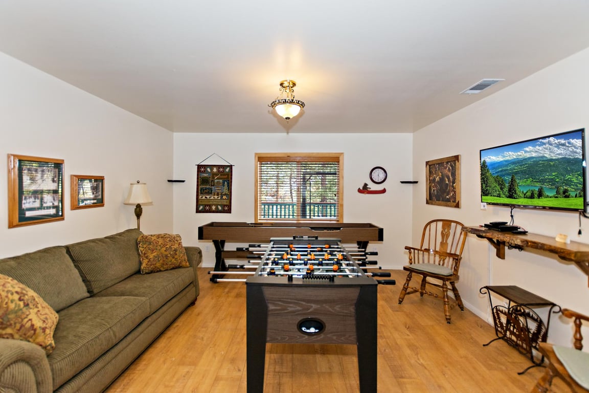 Big Bear Cabin - BearadiseFound - 0004