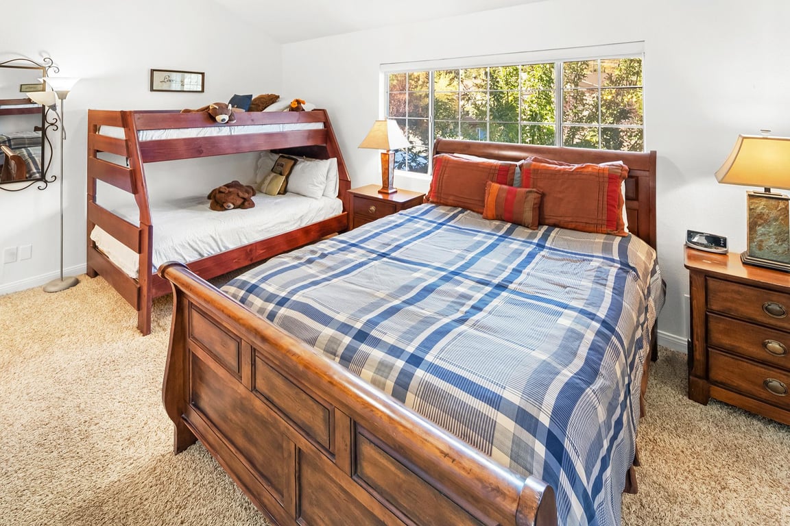 Cabin Image 32