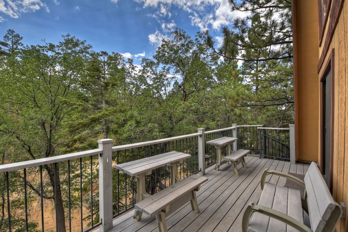 Cabin Image 8