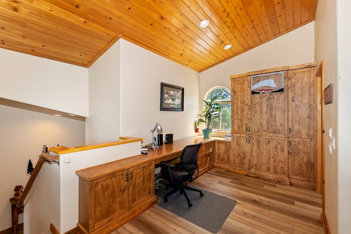 Cabin Image 22