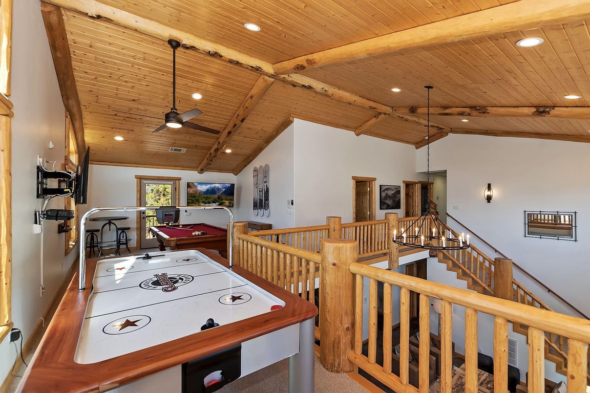 Cabin Image 29