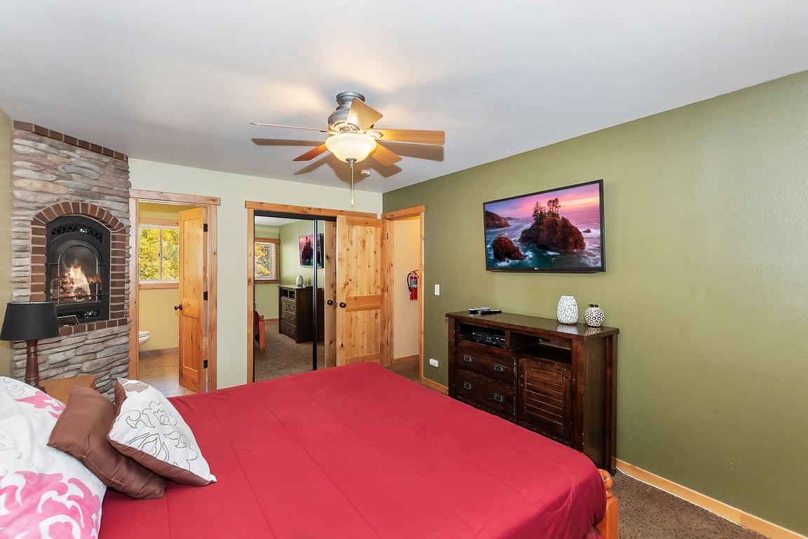 Cabin Image 18