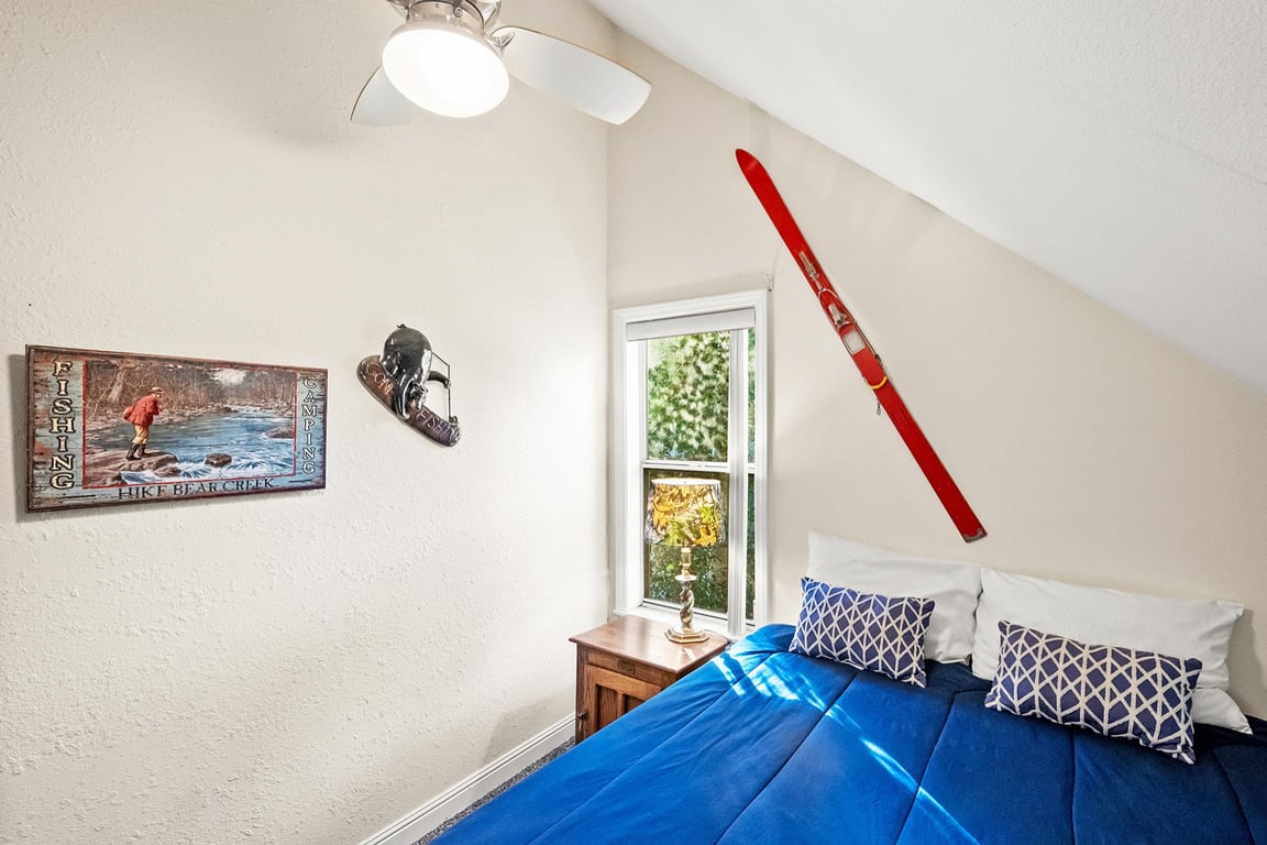 Cabin Image 78