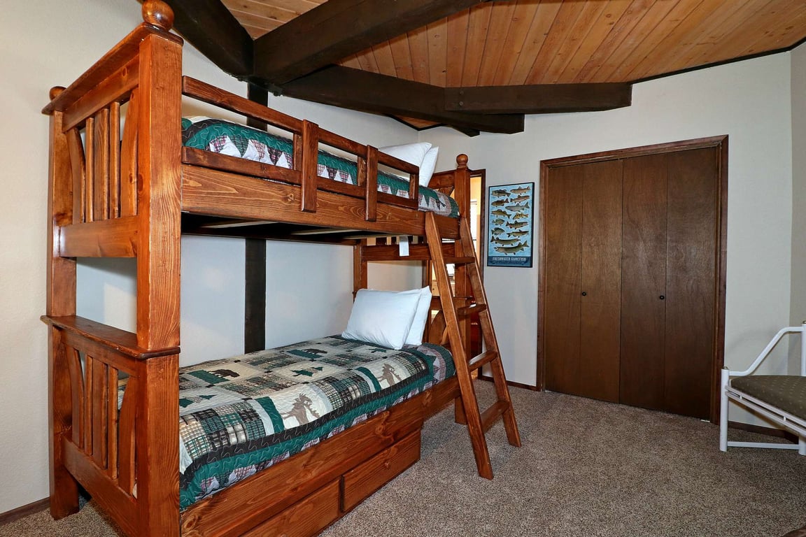 Cabin Image 26