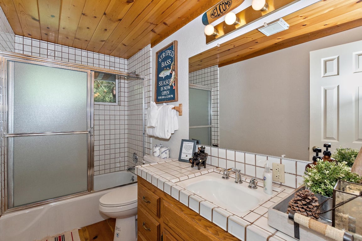 Cabin Image 26