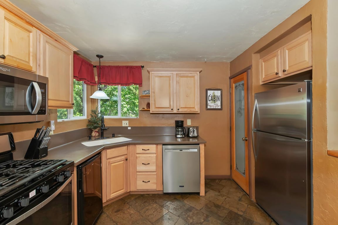 Cabin Image 16