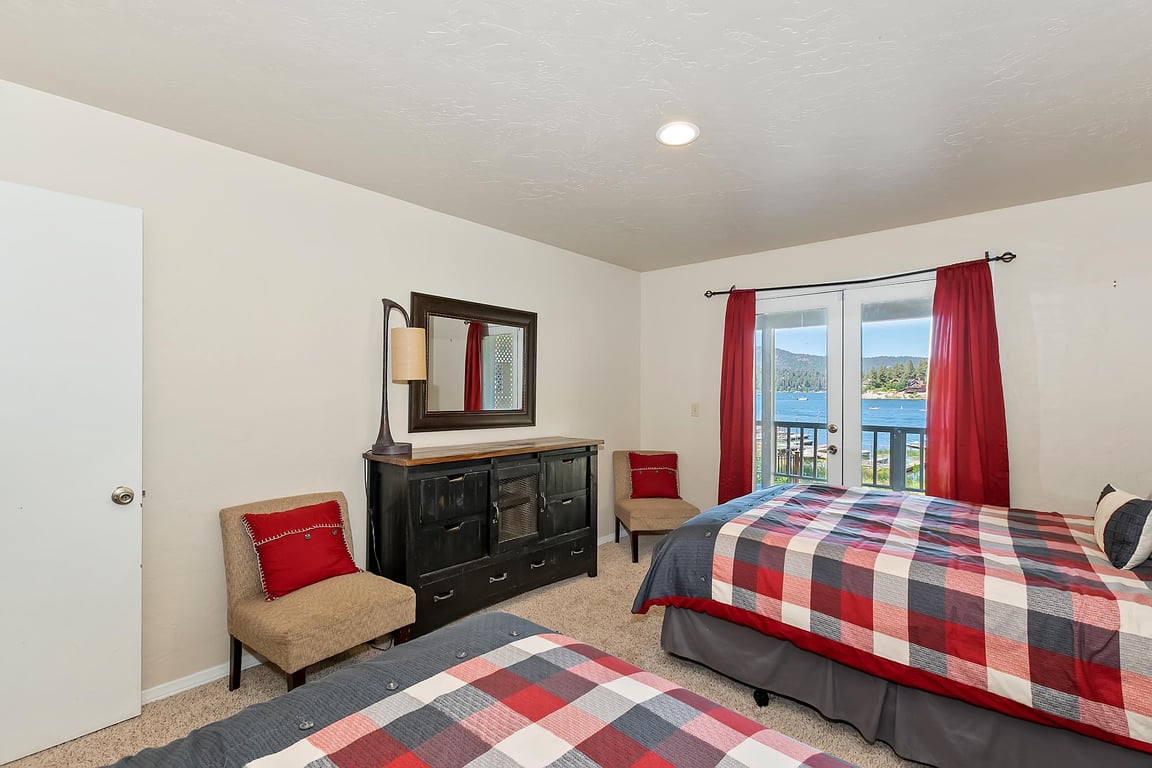 Cabin Image 30