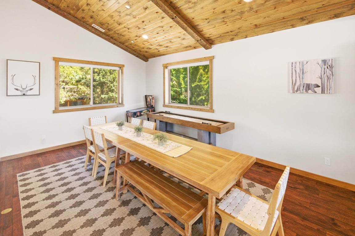 Cabin Image 24
