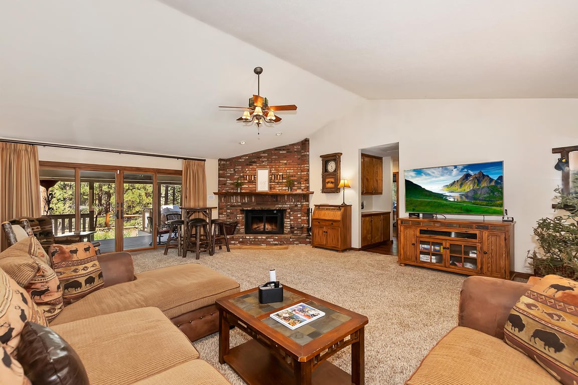 Big Bear Cabin - BigBearBungalow - 0002