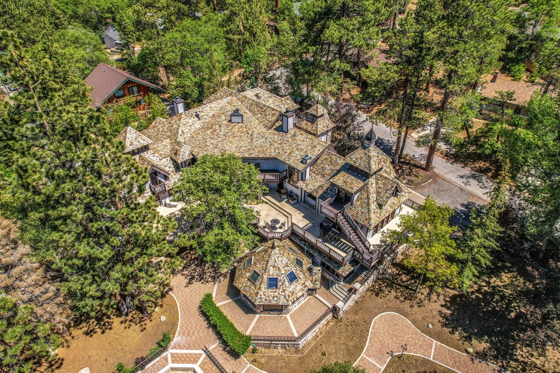 Cabin Image 111