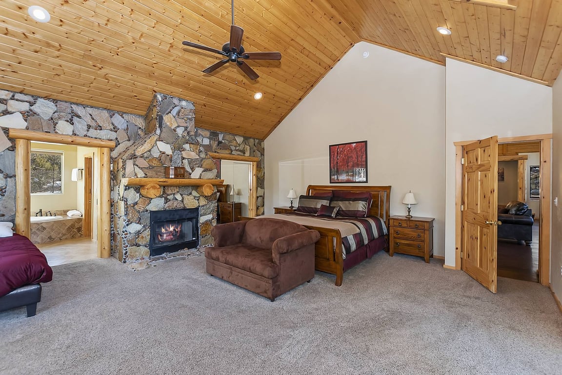 Cabin Image 24