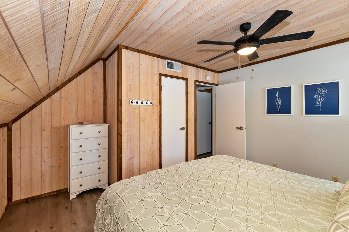 Cabin Image 31