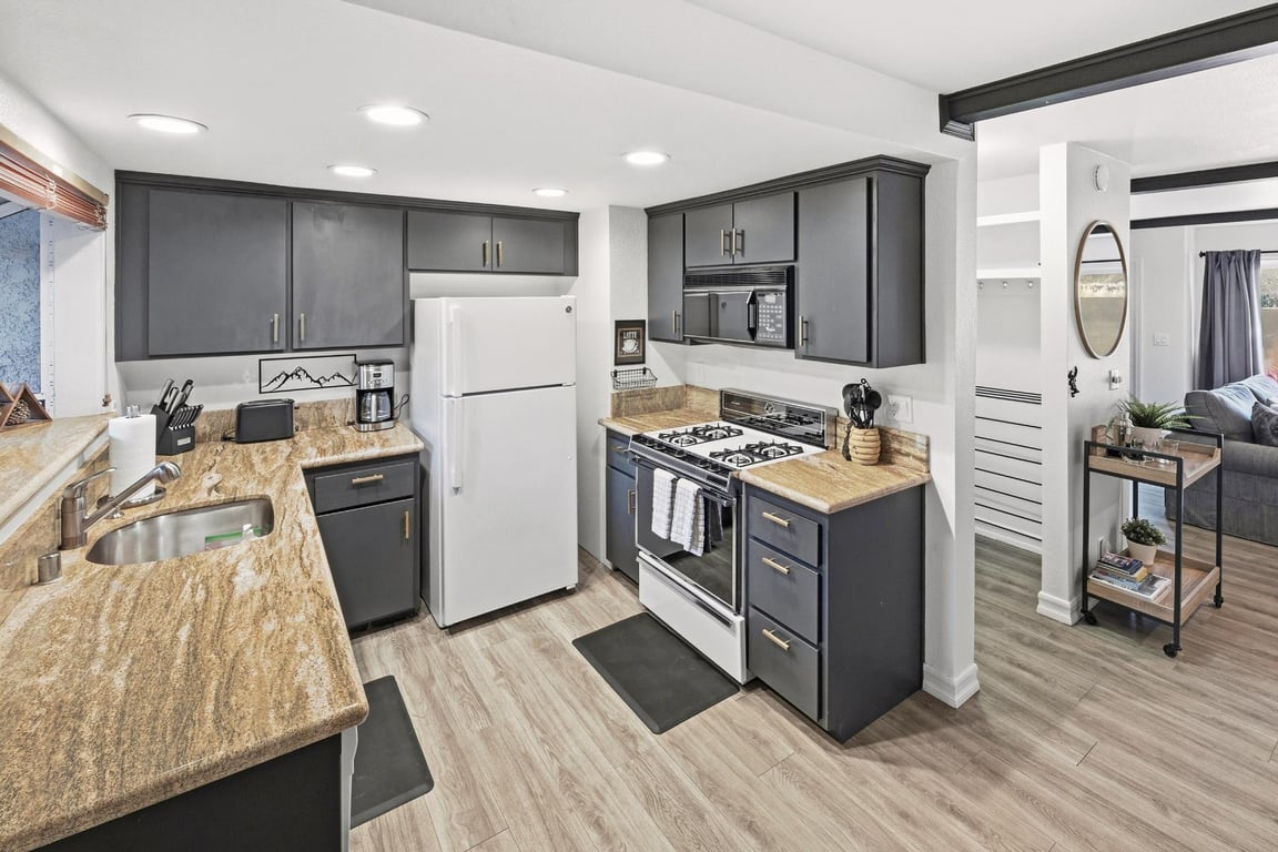 Big Bear Cabin - DorneysDen - 0003
