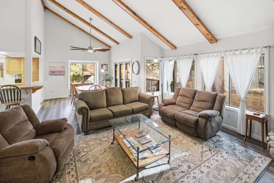 Cabin Image 14