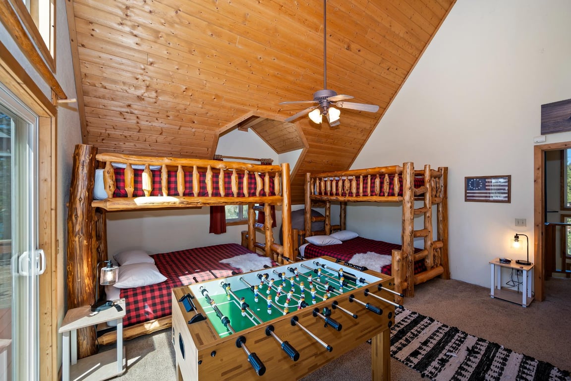 Cabin Image 32