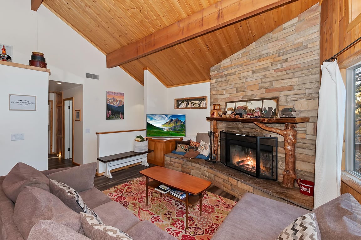 Cabin Image 8