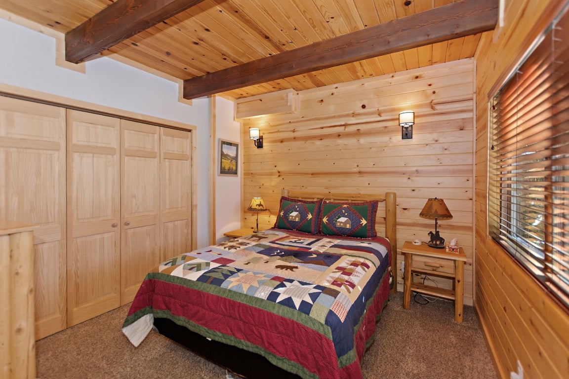 Cabin Image 13