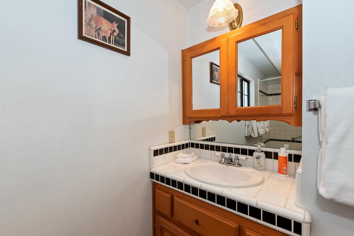 Cabin Image 15