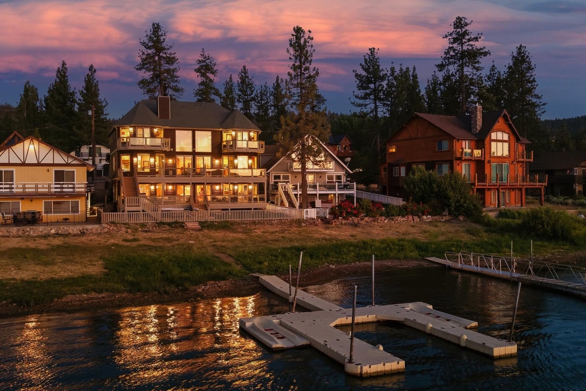 The Grand On the Shore