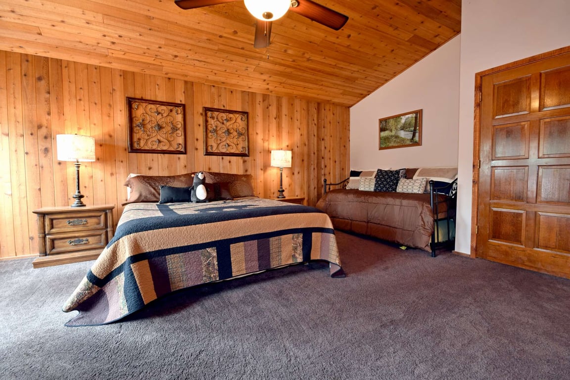Cabin Image 19