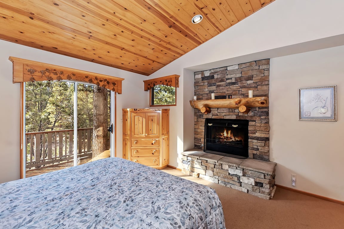 Cabin Image 18