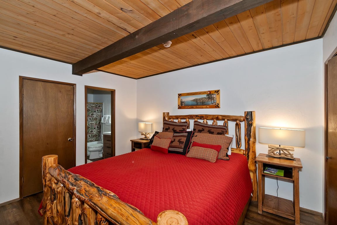 Cabin Image 23