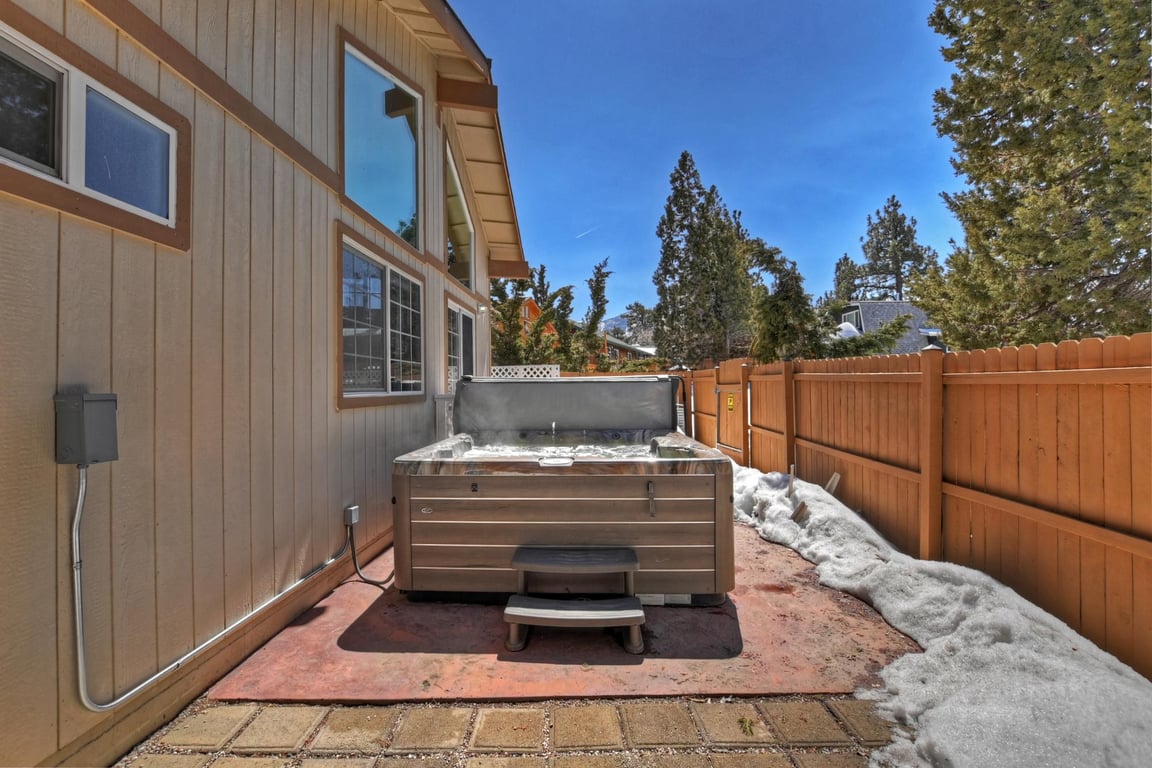 Cabin Image 36