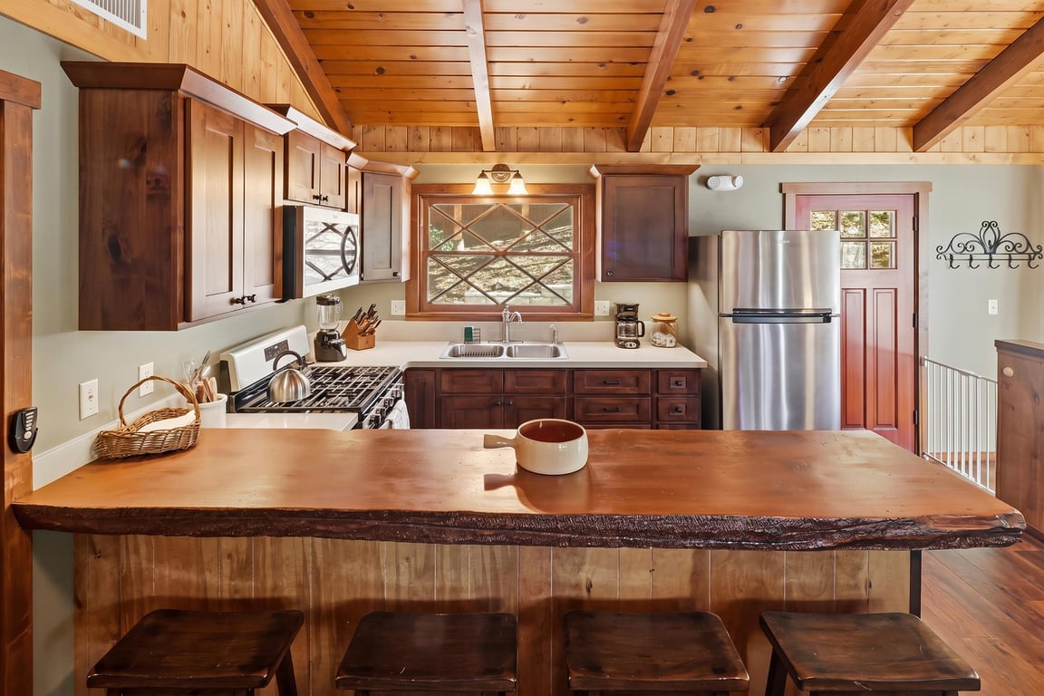 Big Bear Cabin - OnMountainTime - 0003