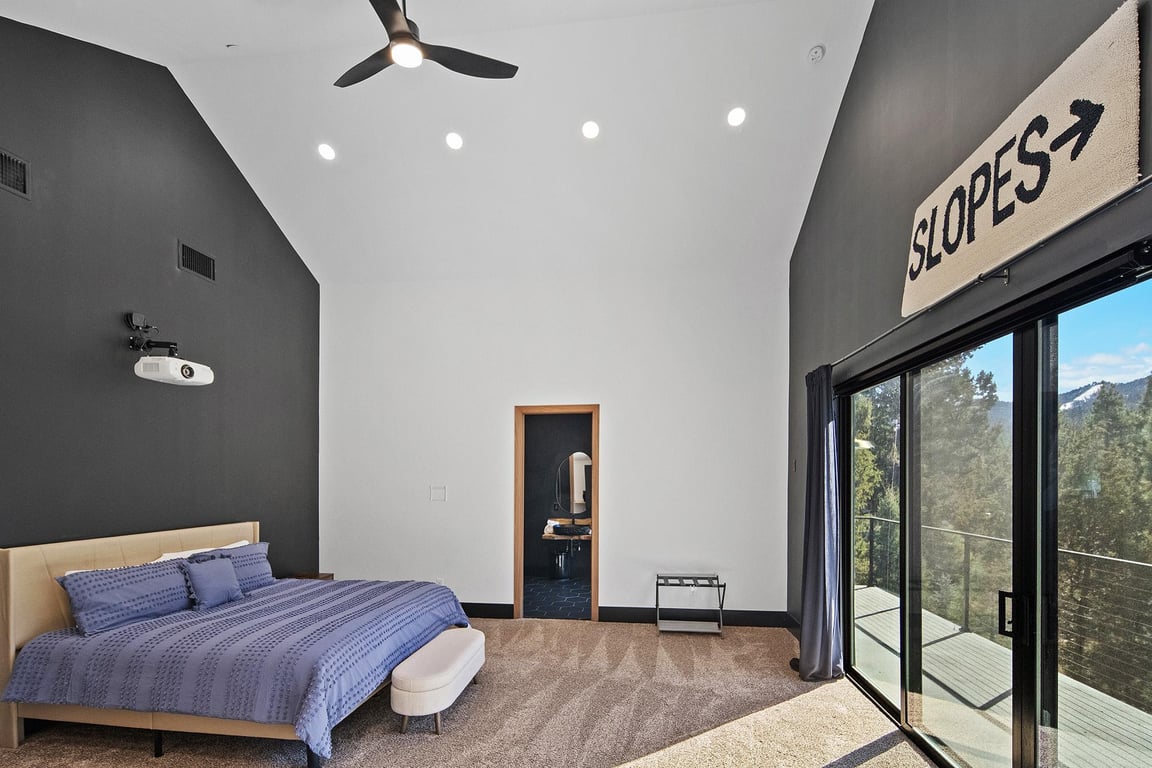 Cabin Image 54