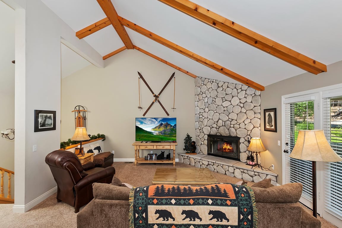 Cabin Image 8