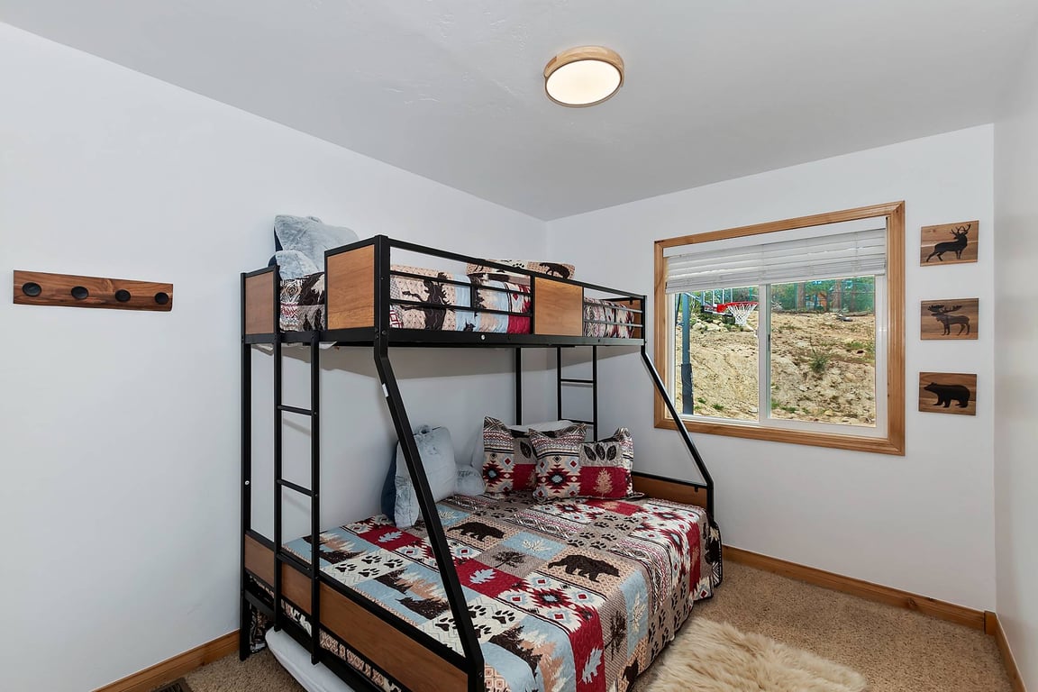 Cabin Image 41