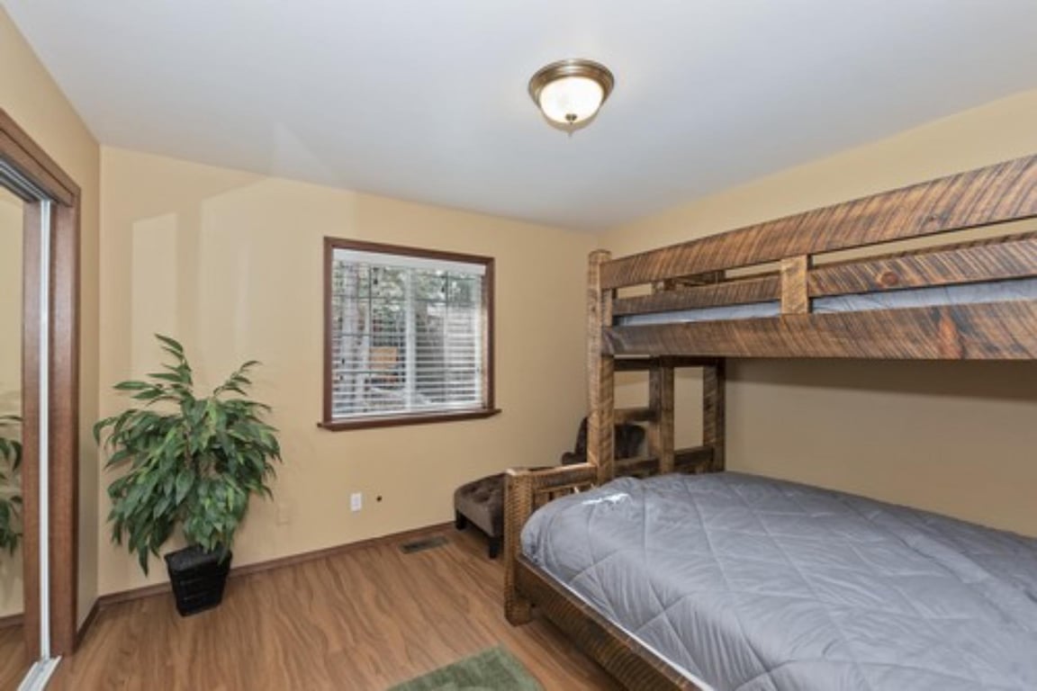 Cabin Image 22