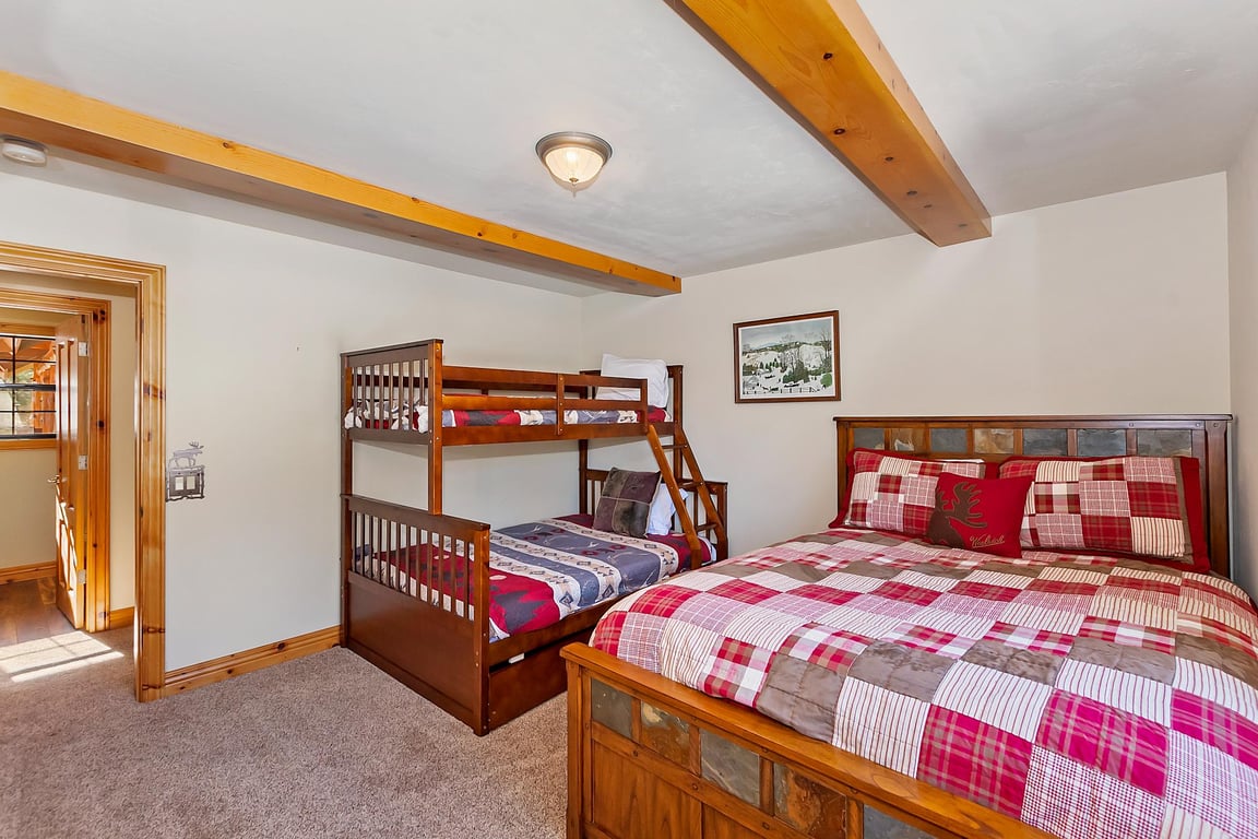 Cabin Image 34
