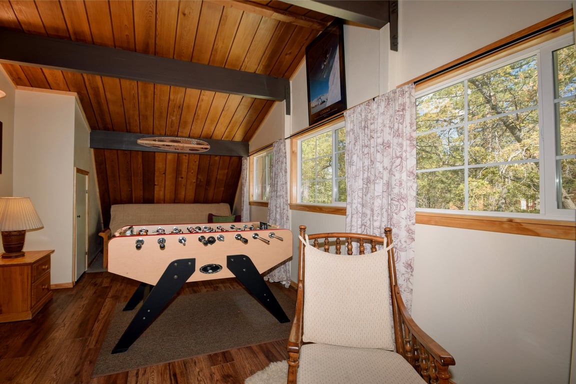 Cabin Image 18