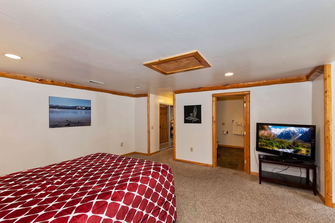 Cabin Image 25