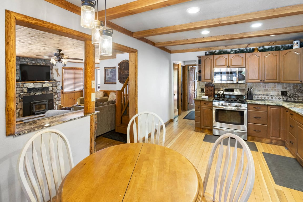 Big Bear Cabin - Johan'sVillageHaus - 0003